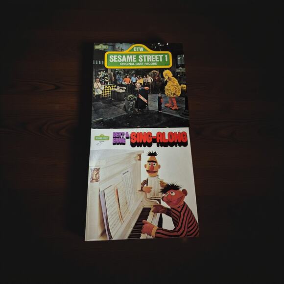 Sesame Street Vinyl Records Bundle - With Ernie & Bert Sing Along - Picture 1 of 5